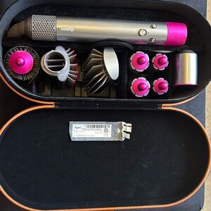 DYSON Airwrap complete set barely used